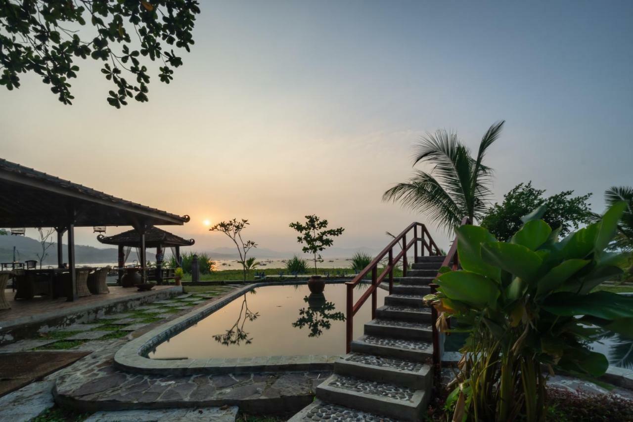 Ketapang Resort Karanghawu Exteriör bild